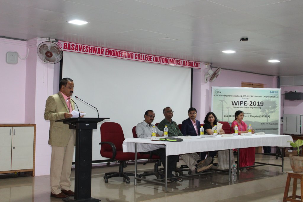 I with Distinguished Delegates at Basaveshwara Engineering College, Bagalkot, Karnataka.